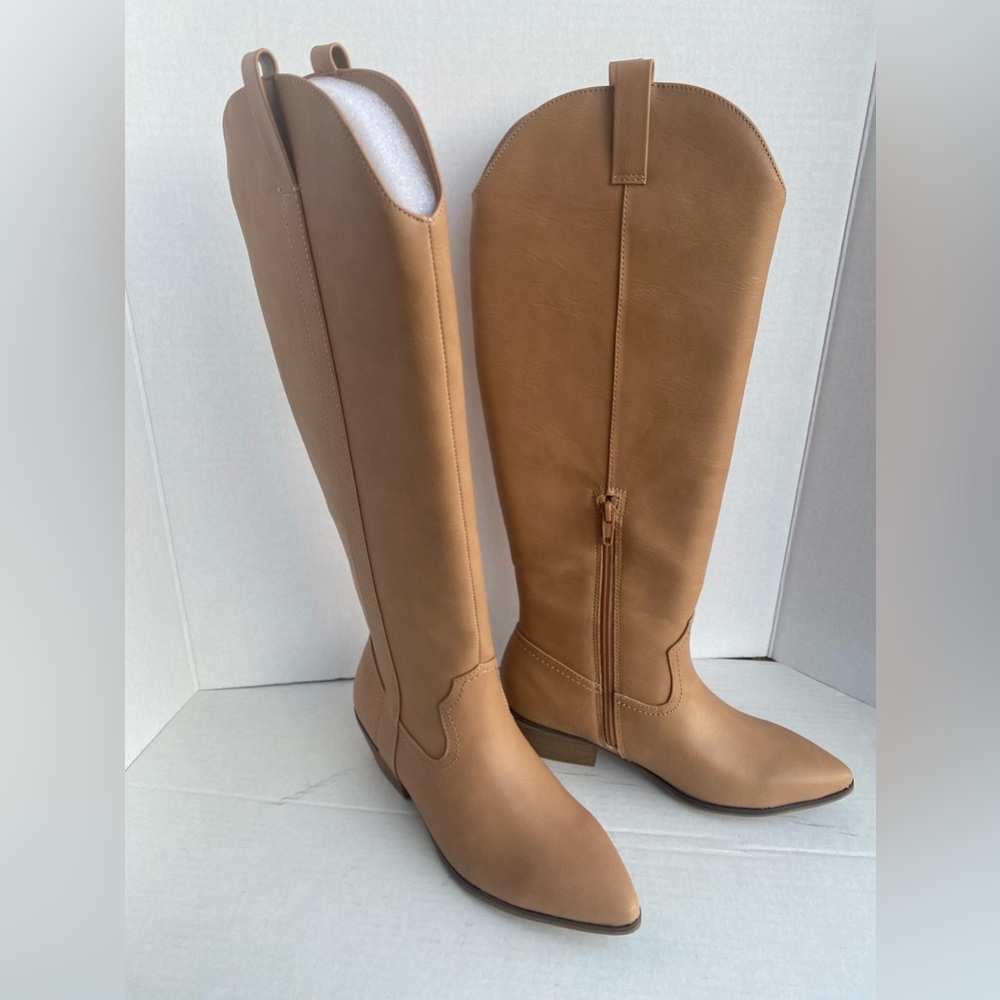 NWT Universal Thread western boots